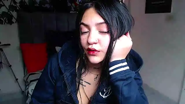 Violettasquirt webcam
