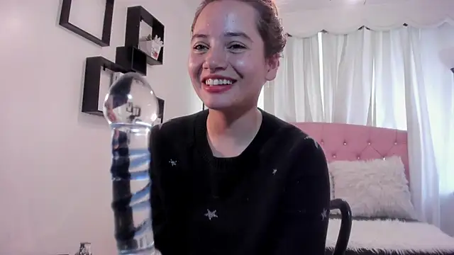 Isabella_Hillt webcam