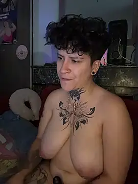 callmelouve webcam