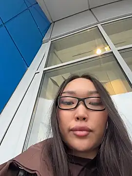 trytomakememoam webcam