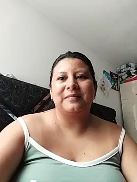 SexyandnaughtyLatinos webcam