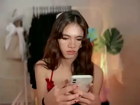 Leijona_Milker webcam