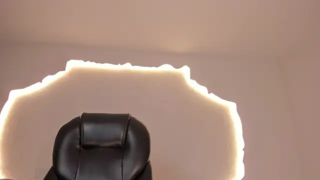 MaryLewis_ webcam