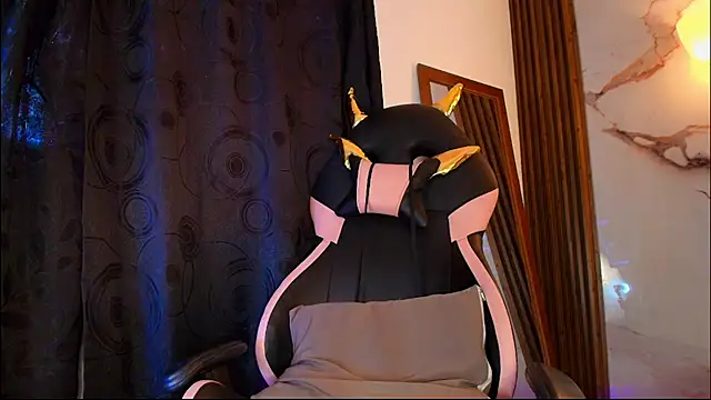 Jade20_ webcam