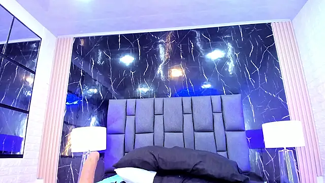 BustyGlow webcam