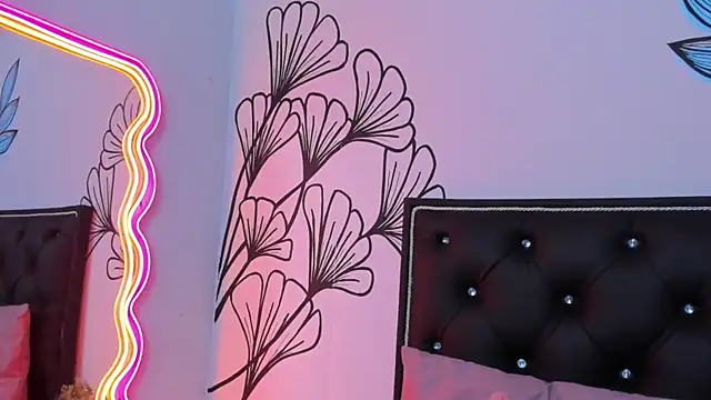 sweet_ariadna_ (F young) - 💄Striptease + slow dance💄