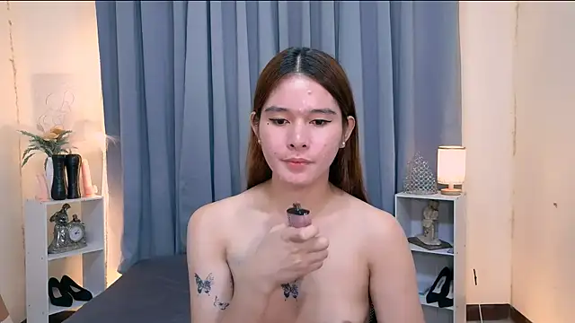 Mimi_Mckinley webcam