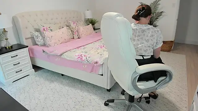 Vika73 webcam