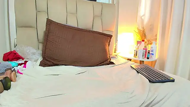 Rachele_x live cam on StripChat