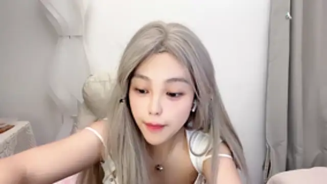 jiangjiang2005 live cam on StripChat