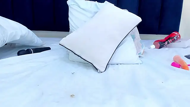mayaevansmg webcam