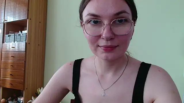 LooveELLYx live cam on StripChat