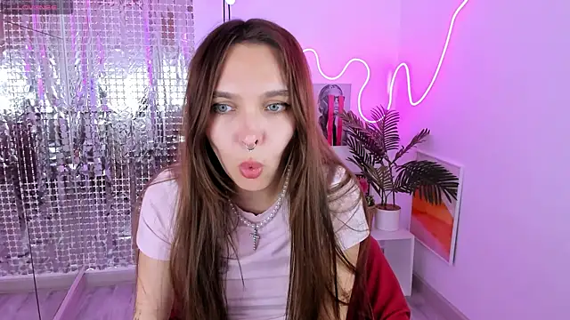 ChloeSunny webcam