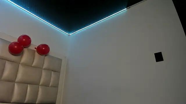 peyton__wat - Peyton__wat's free webcam - UK Sex Cams