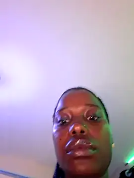 Nzuri live cam on StripChat