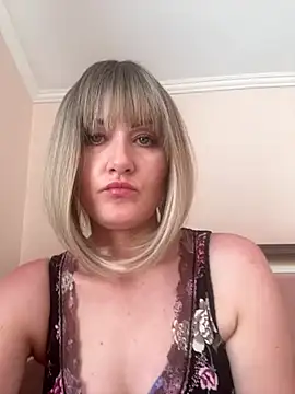 LunaFoxs webcam