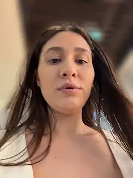 IrisBlues live cam on StripChat