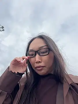 trytomakememoam webcam