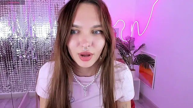 ChloeSunny webcam
