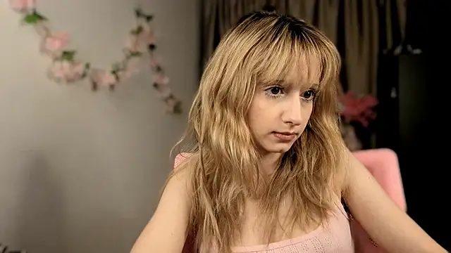 TaiteFairfield live cam on StripChat