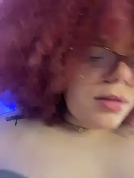 Leyah__ webcam