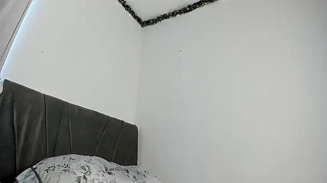 madison_grey_ (F young) - ice on my nipples