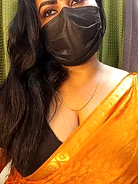 Anushka_flower live cam on StripChat