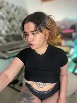 NikkiNix live cam on StripChat