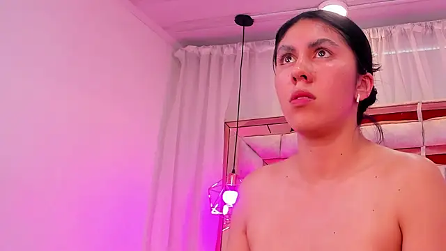 LiliGreyy live cam on StripChat