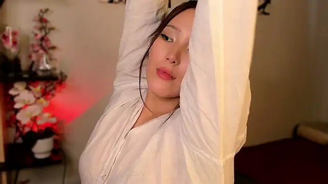 Watch Lillie_sunn live on EroticFlix - High definition streams