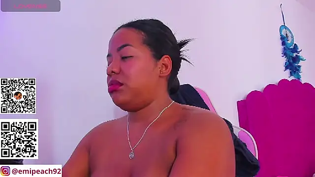 samanthaabloom live cam on StripChat