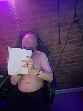 chronic_vibez live cam on StripChat