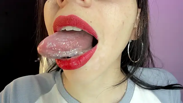Katty_mouth live cam on StripChat