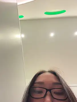 trytomakememoam webcam