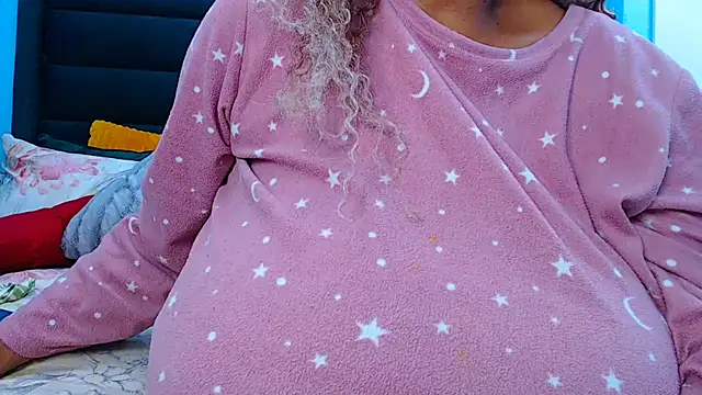 GoddessTitts live cam on StripChat