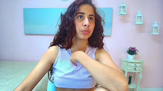 scarlett_clyde live cam on StripChat