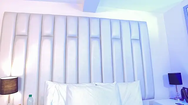 aandreaperez (F young) - Open your legs
