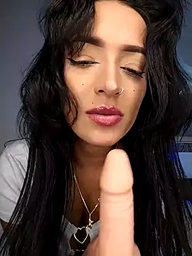 SaharQamar webcam