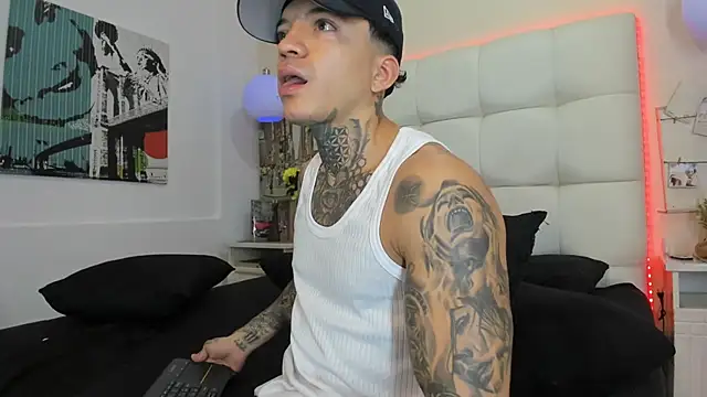Asthon_Scoth777 webcam