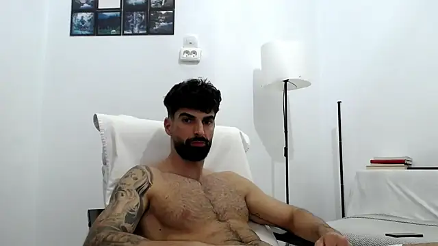 Verycutex live cam on StripChat