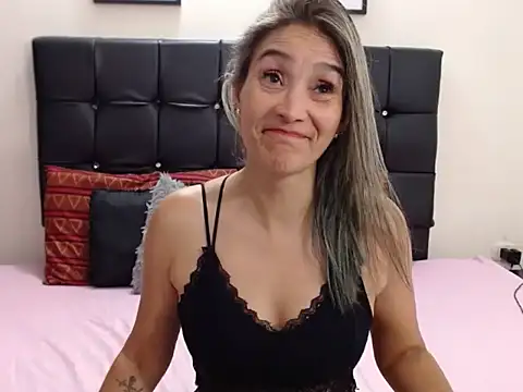 Violette_Adams webcam