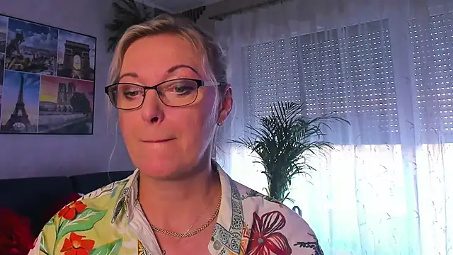 vanessa_chat live cam on StripChat