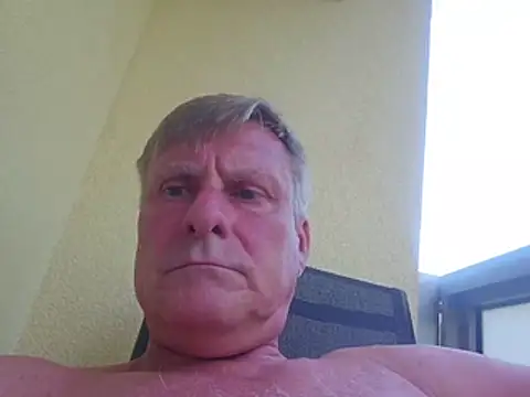 johnnym1 webcam