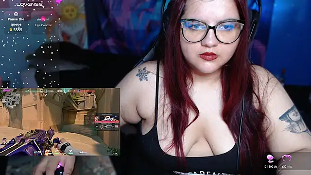 Annee23 live cam on StripChat
