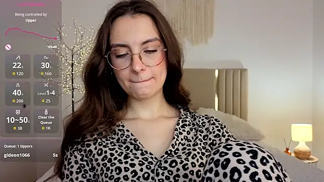 Real_cutie1 webcam