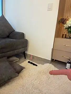 emily-Hornyy webcam