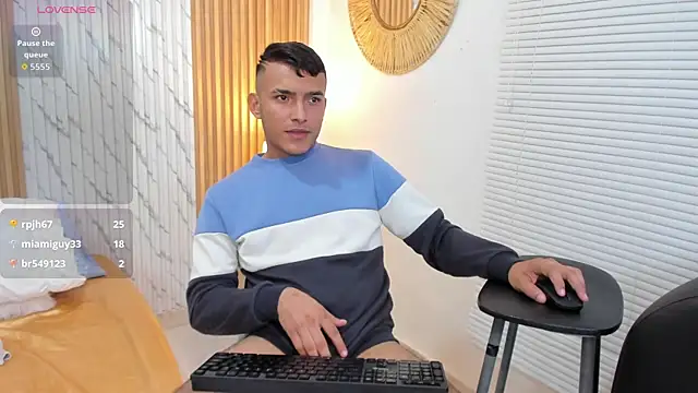 Chris_vega_ webcam