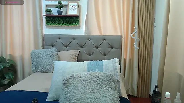 sasi_luna webcam