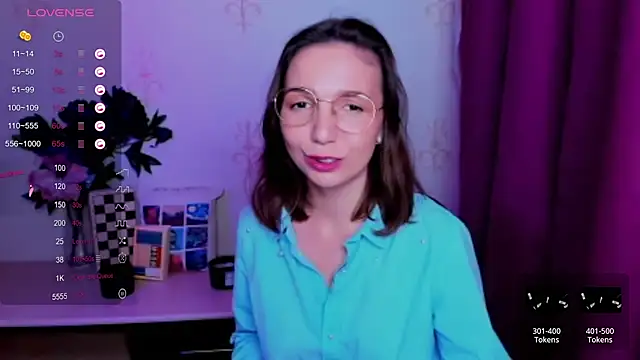 KindHazelHere_ webcam