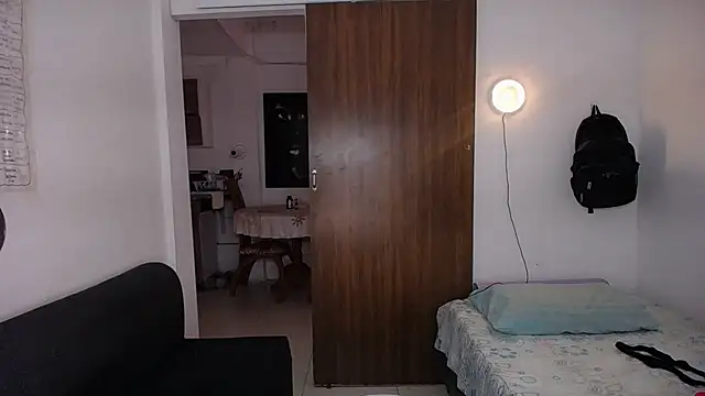 yselahot webcam